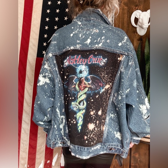 Motley Crüe on vintage Wrangler by TRASHxHAUS - Picture 2 of 9